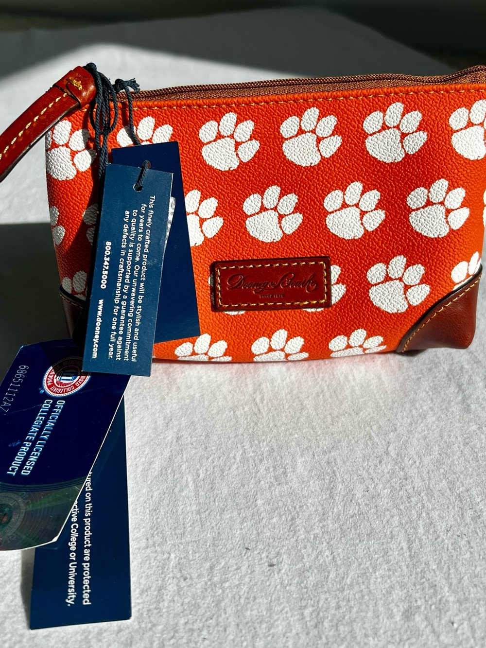Dooney & Bourke Clemson Leather zipped wristlet - Picture 2 of 9